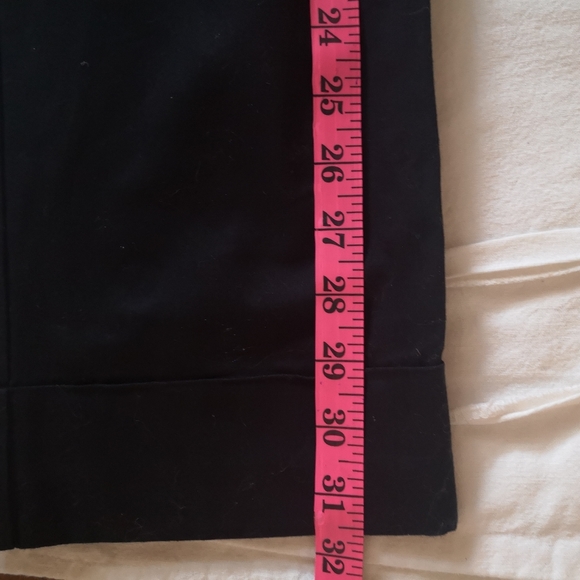 3/$20 Attyre New York black crop pants - Picture 9 of 9